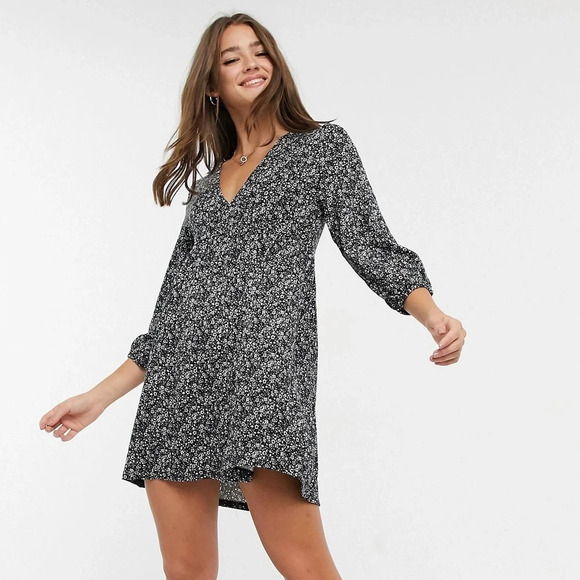 Pull & Bear Smocked Floral Mini Dress In Navy Blue - Picture 1 of 5